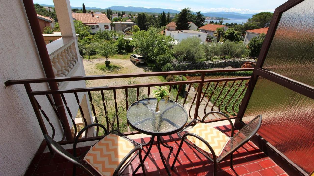 Room Jelka 3 Malinska Exterior foto